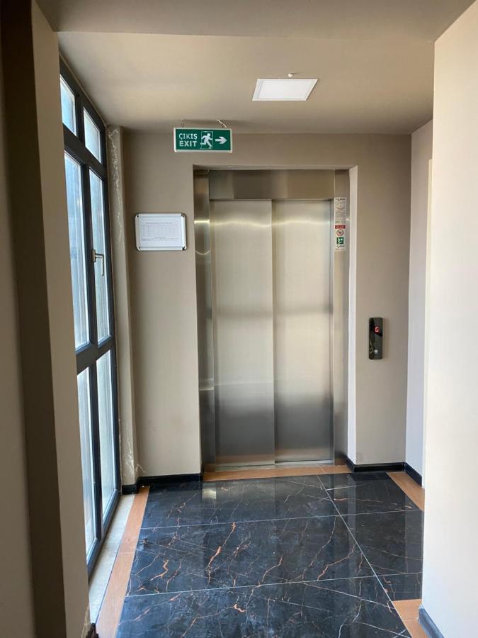 Sisli Apartment, 2 Bedrooms, 250 M Metro, New Modern Residence Istanbul Exterior photo